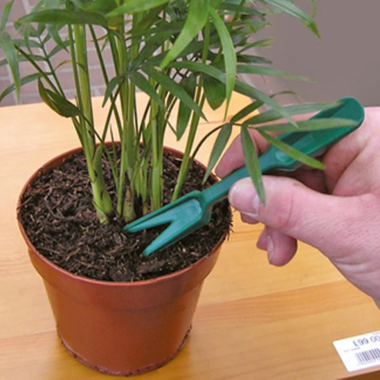 Dibber And Widger Planting Set - Image 3