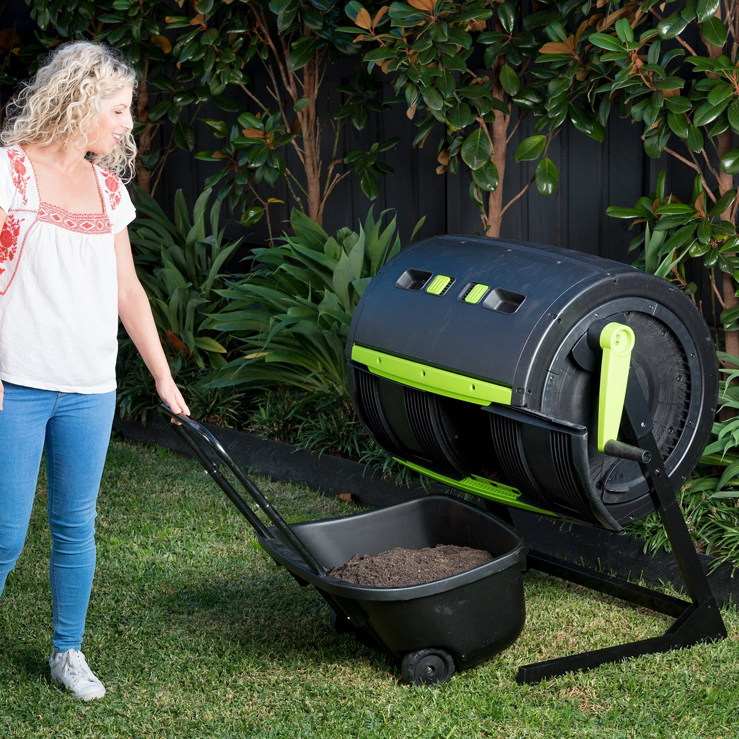 Maze 245 Litre Compost Tumbler & Accessories - Image 5