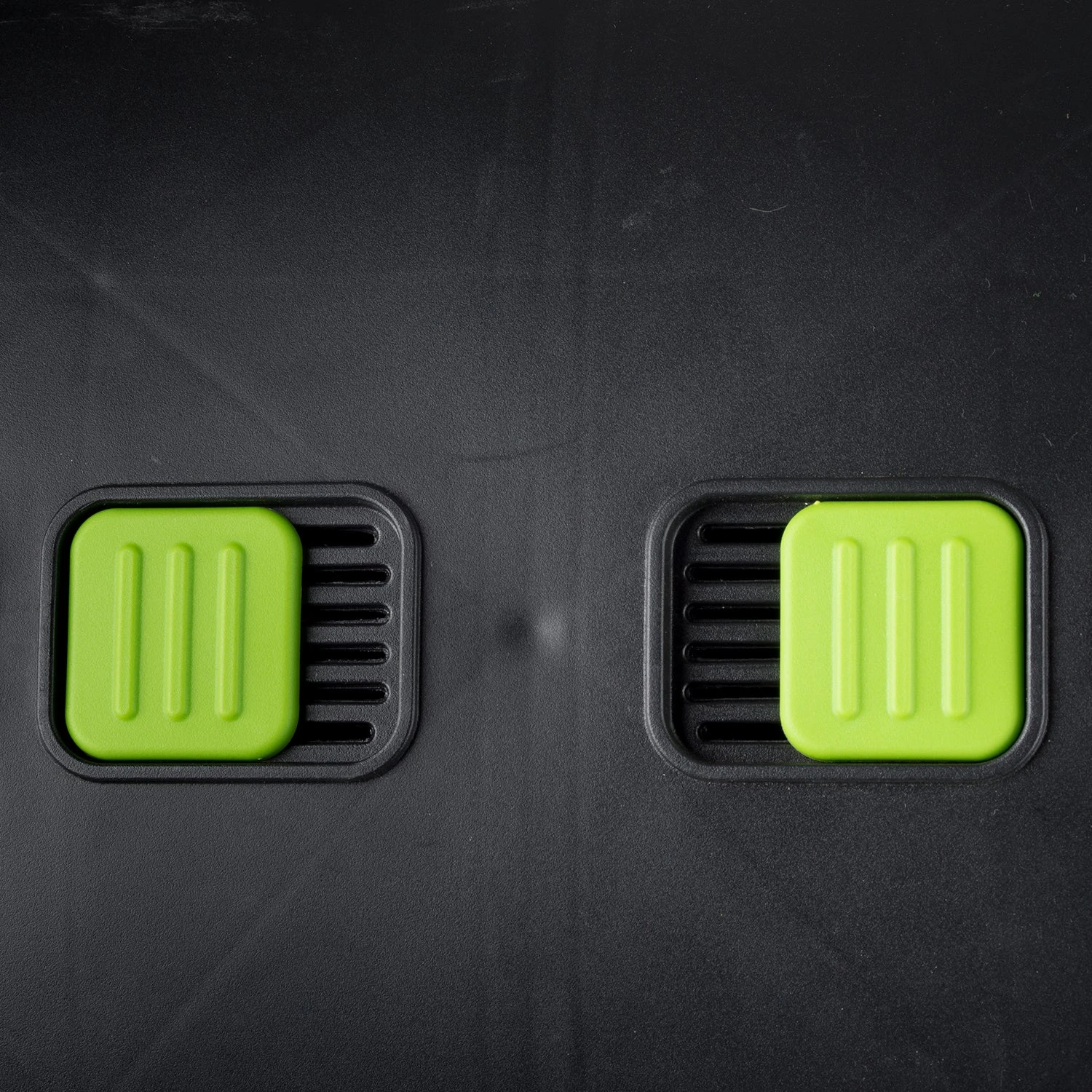 Maze 245 Litre Compost Tumbler & Accessories - Image 15